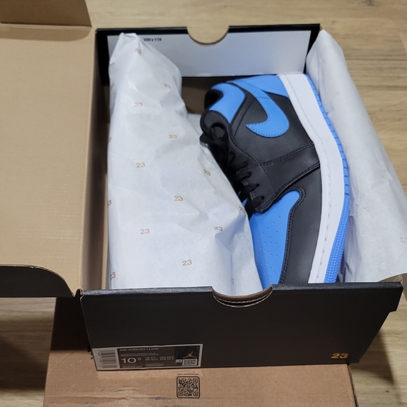 Nike Air Jordan 1 Low, Men's 10.5, Women 12, Blue and Black - Picture 1 of 5